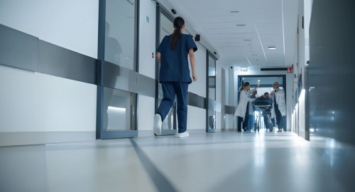 La Tragedia del "Cuore Bruciato": Sette Indagati per la Morte del Piccolo Domenico a Napoli